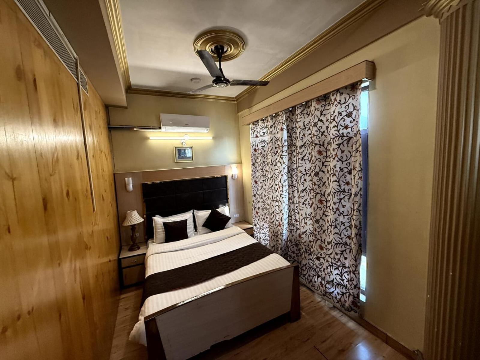 Hotel New Mamta Srinagar  Exterior photo